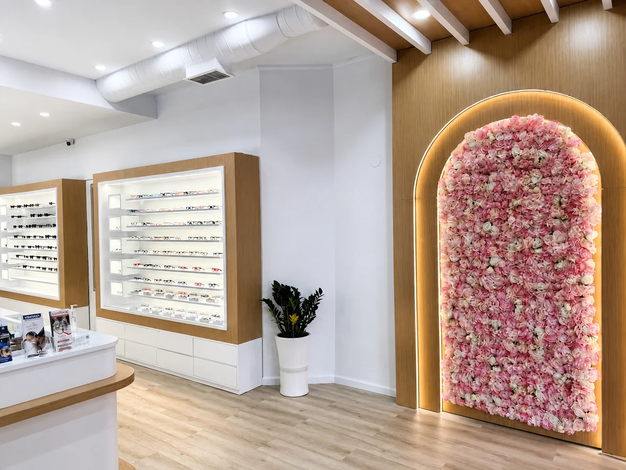 Park Slope 門店花牆與鏡架展示區